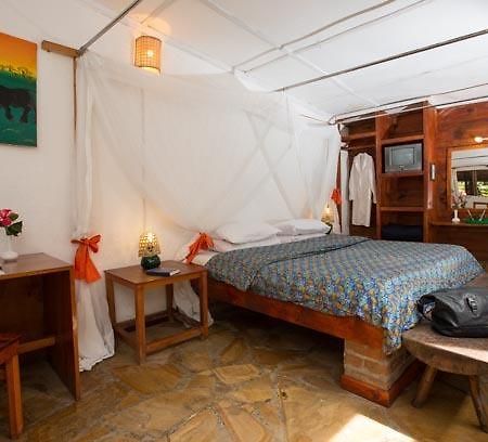 Outpost Lodge Arusha Szoba fotó