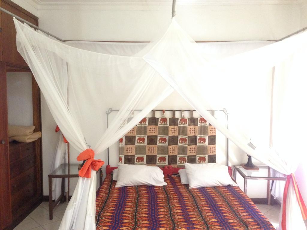 Outpost Lodge Arusha Szoba fotó